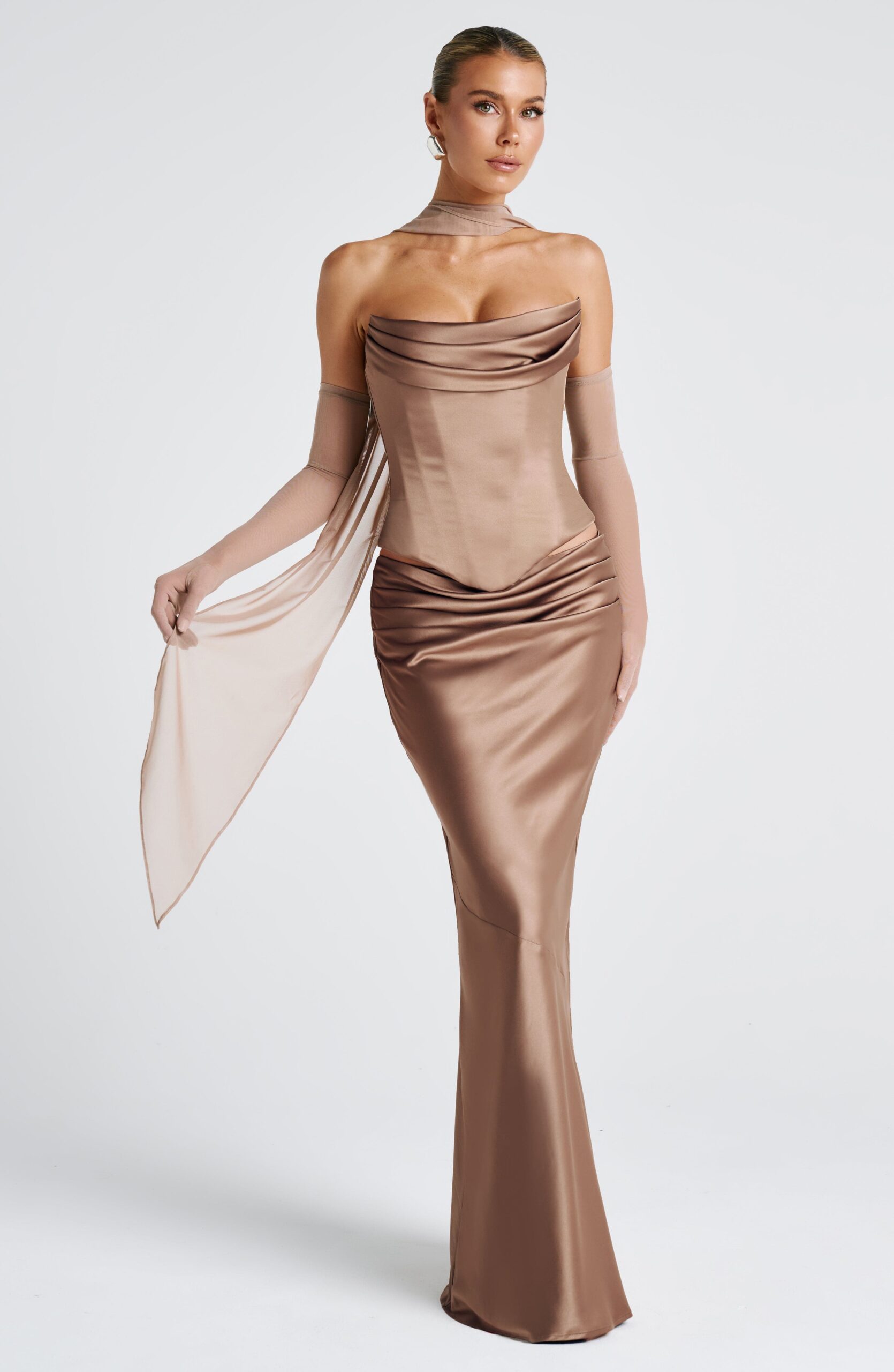 Hazel Mesh Opera Gloves for Elegant Evening Wear - Image 8