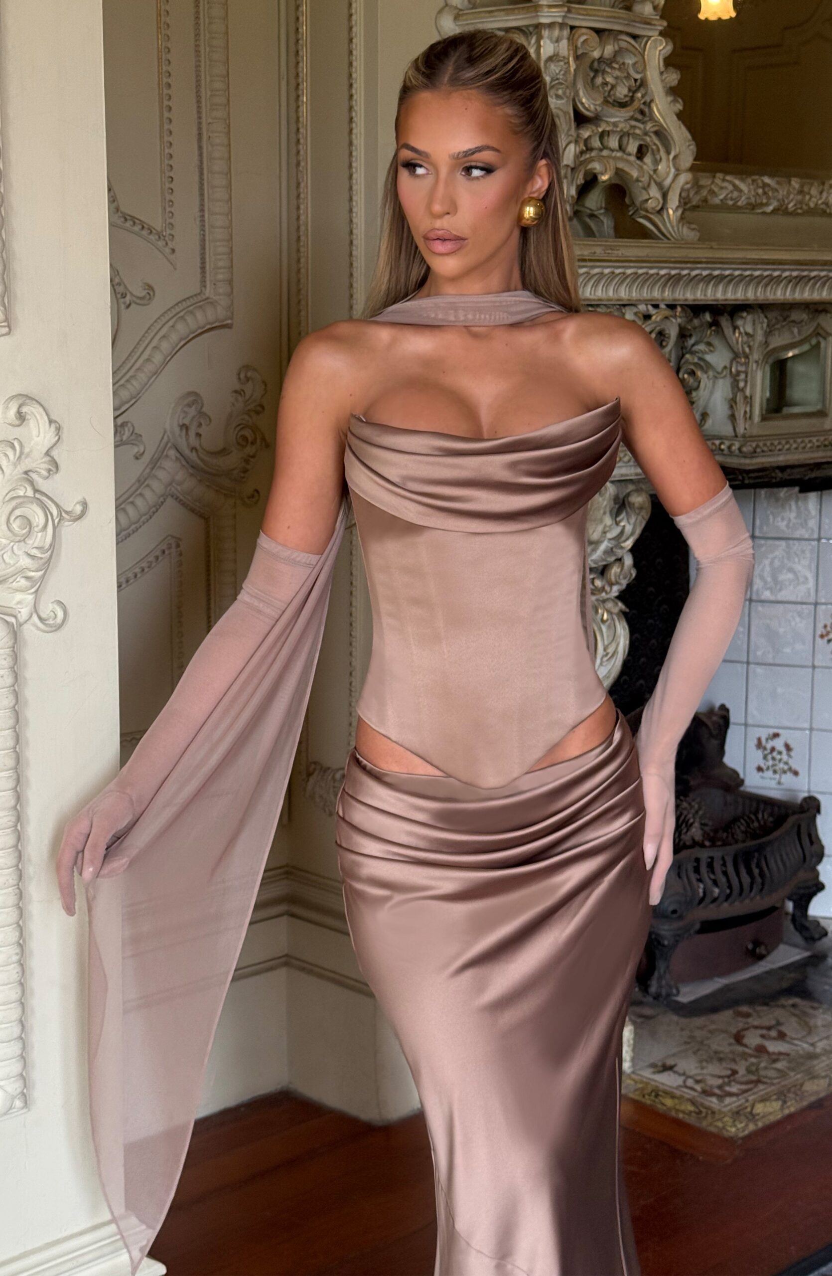 Hazel Mesh Opera Gloves for Elegant Evening Wear - Image 2