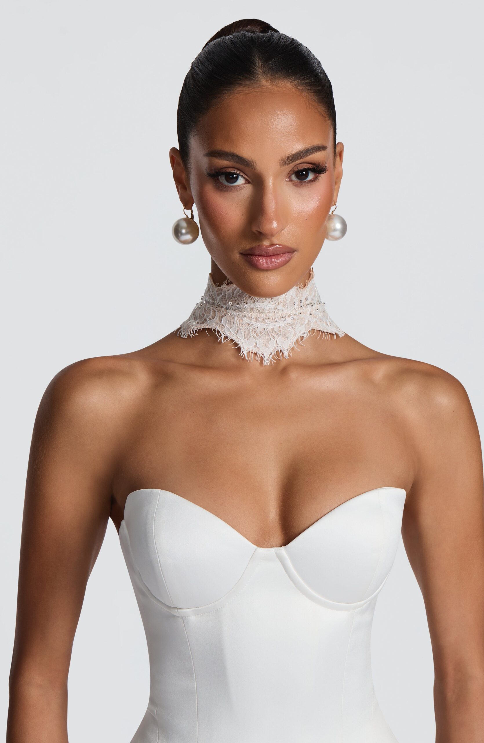 Bridal Ivory Choker Scarf with Tulle Details - Image 11