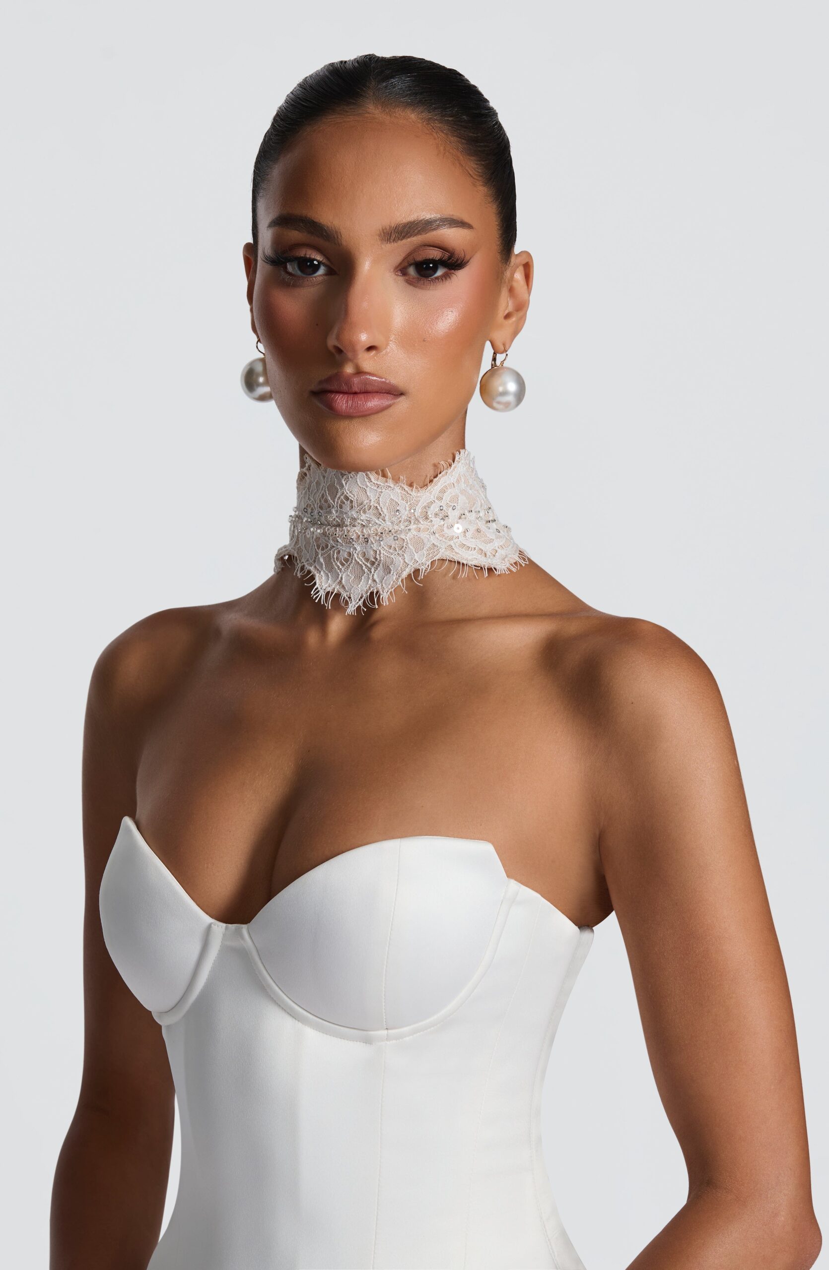 Bridal Ivory Choker Scarf with Tulle Details - Image 13